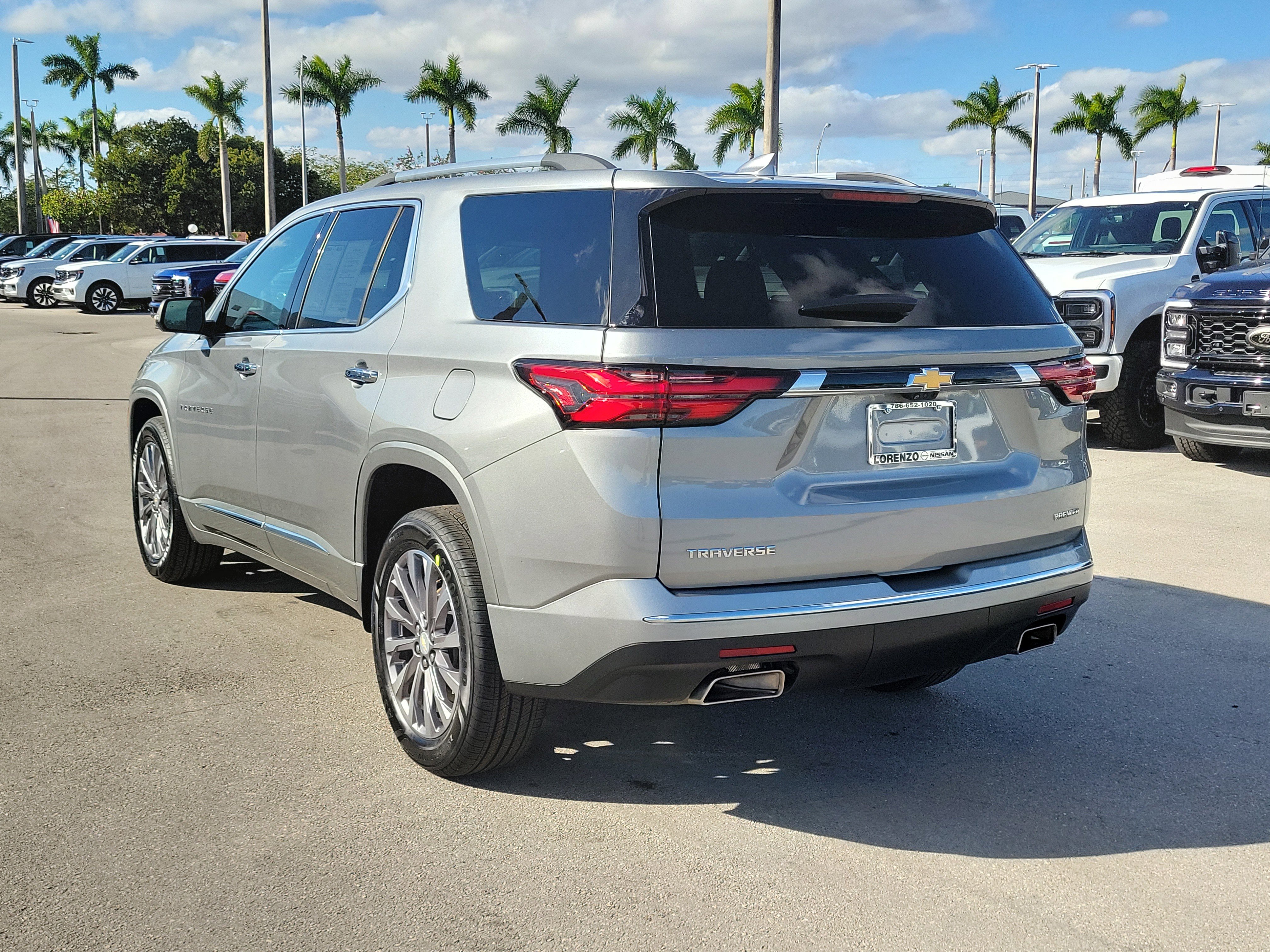 Used 2023 Chevrolet Traverse Premier image 7