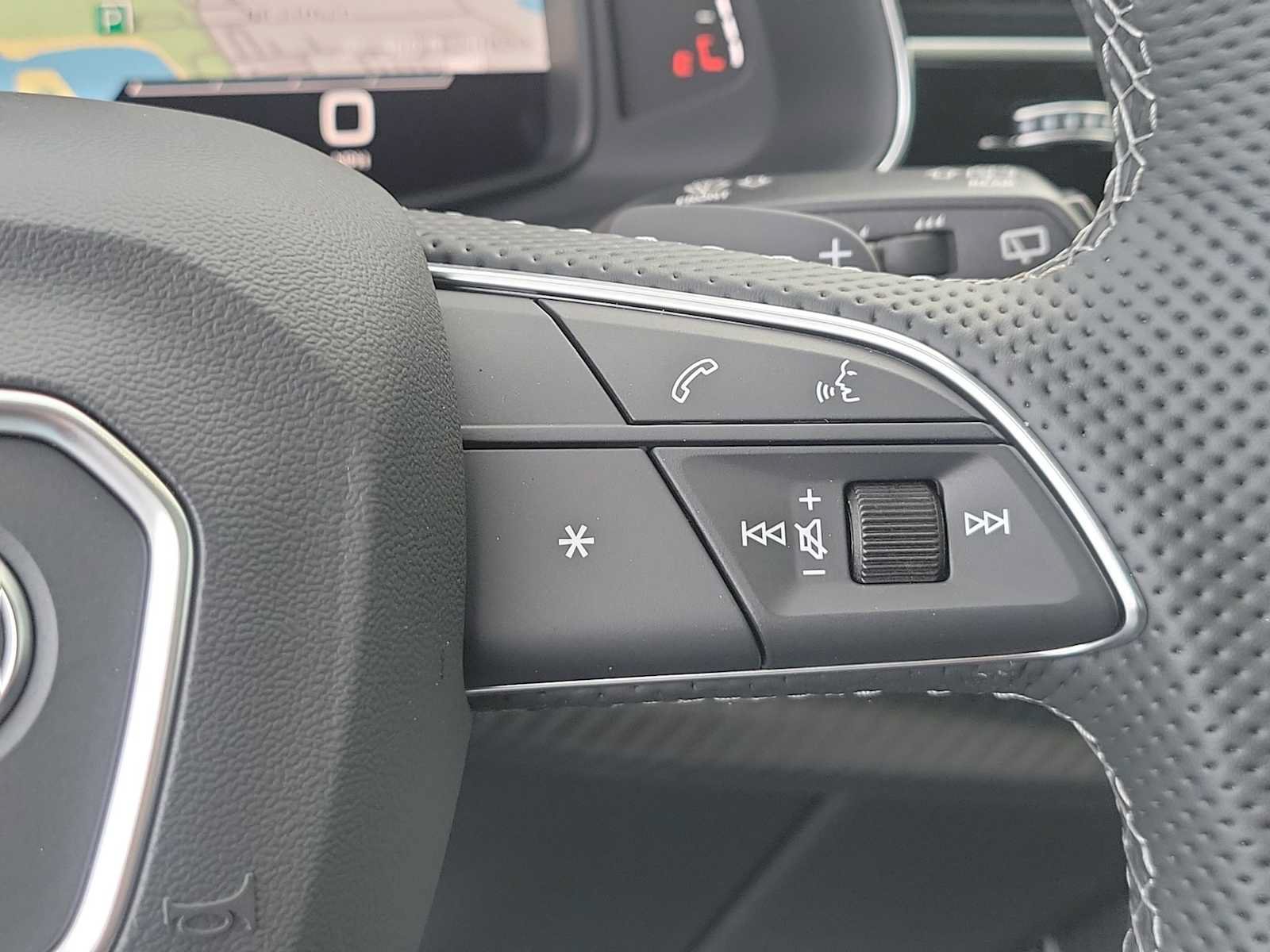 New 2026 Audi SQ8 Prestige AWD/4WD image 24