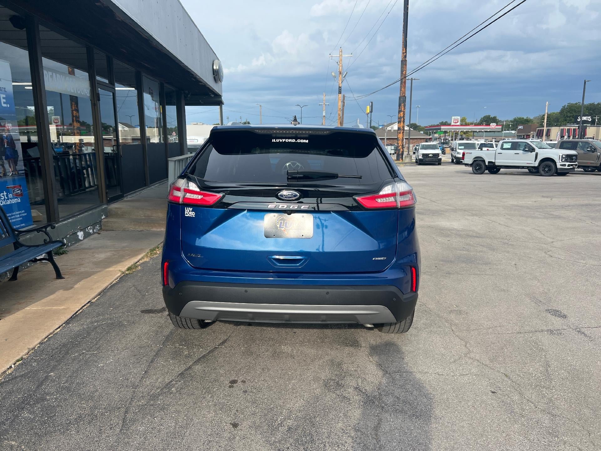 Used 2023 Ford Edge SEL w/ Convenience Package AWD/4WD image 3