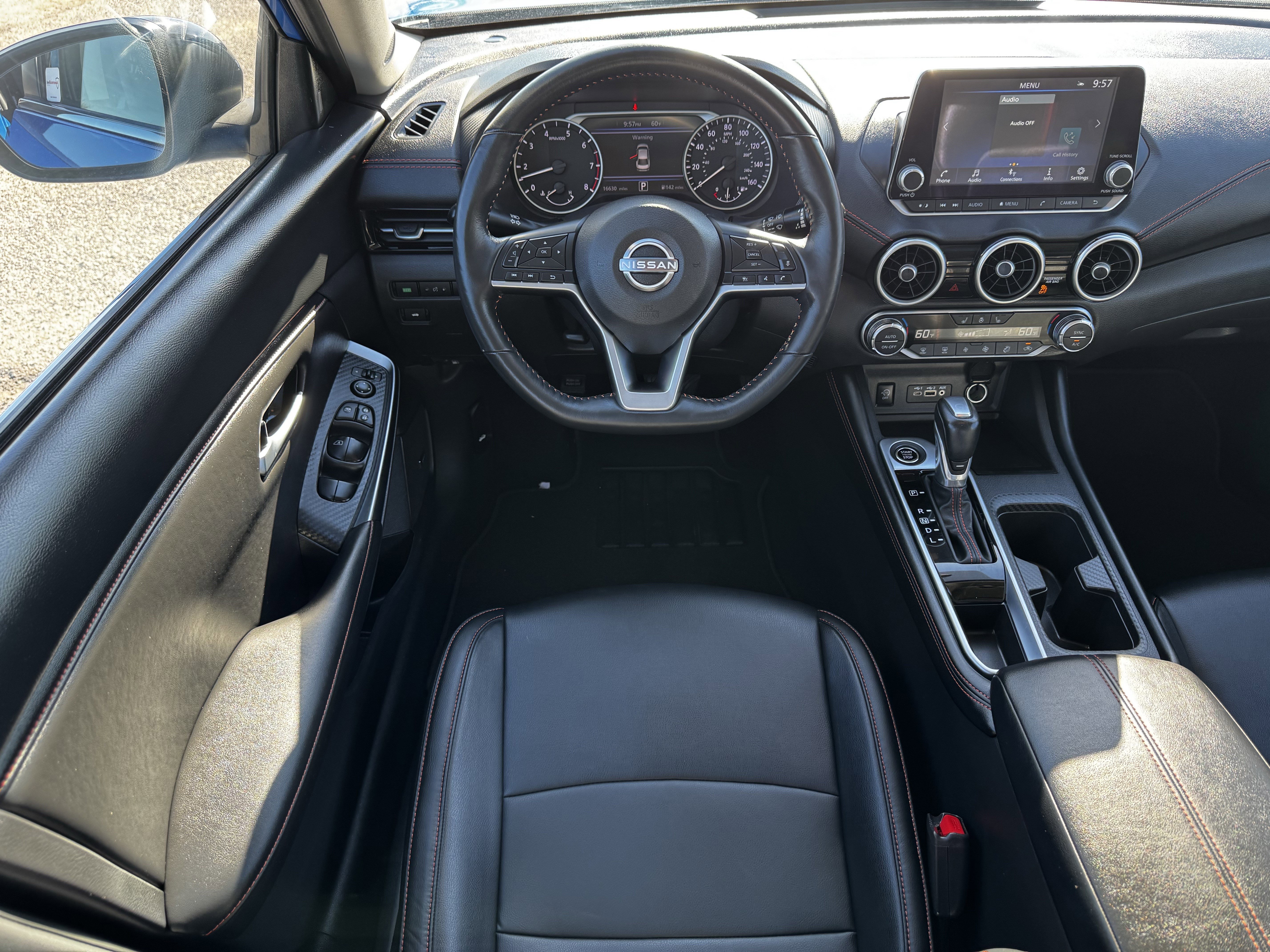 Used 2025 Nissan Sentra SR w/ SR Premium Package image 16