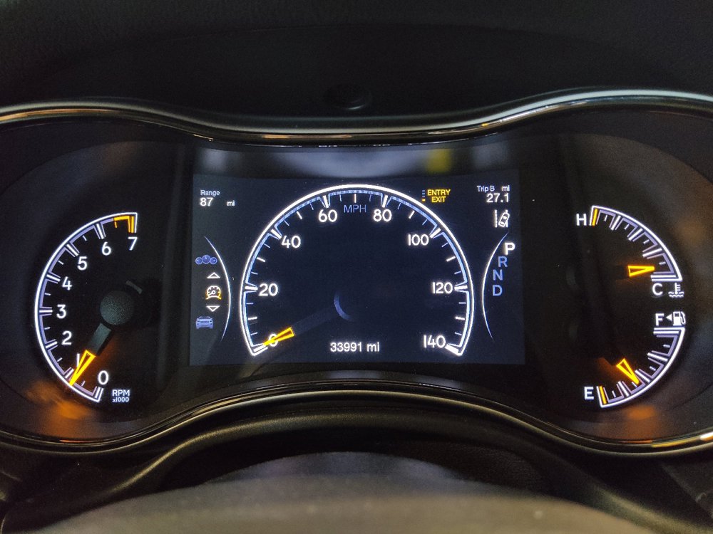 Used 2020 Jeep Grand Cherokee High Altitude AWD/4WD image 25