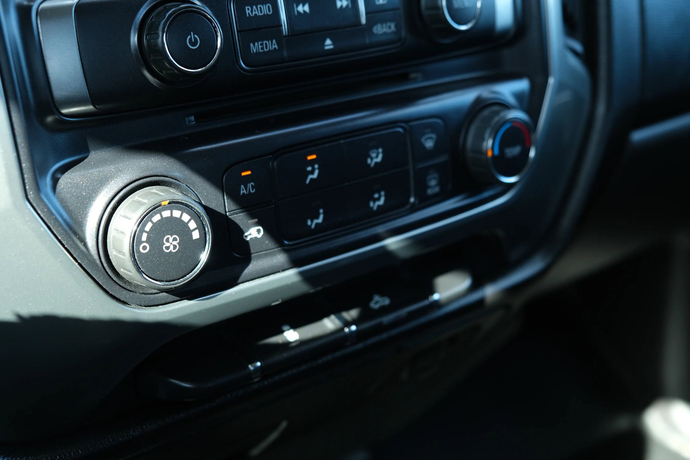 Used 2015 Chevrolet Silverado 1500 LT w/ Trailering Package image 29