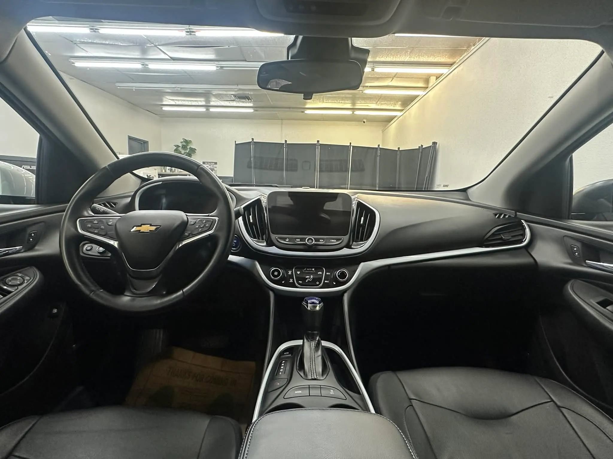 Used 2017 Chevrolet Volt LT w/ Comfort Package image 48