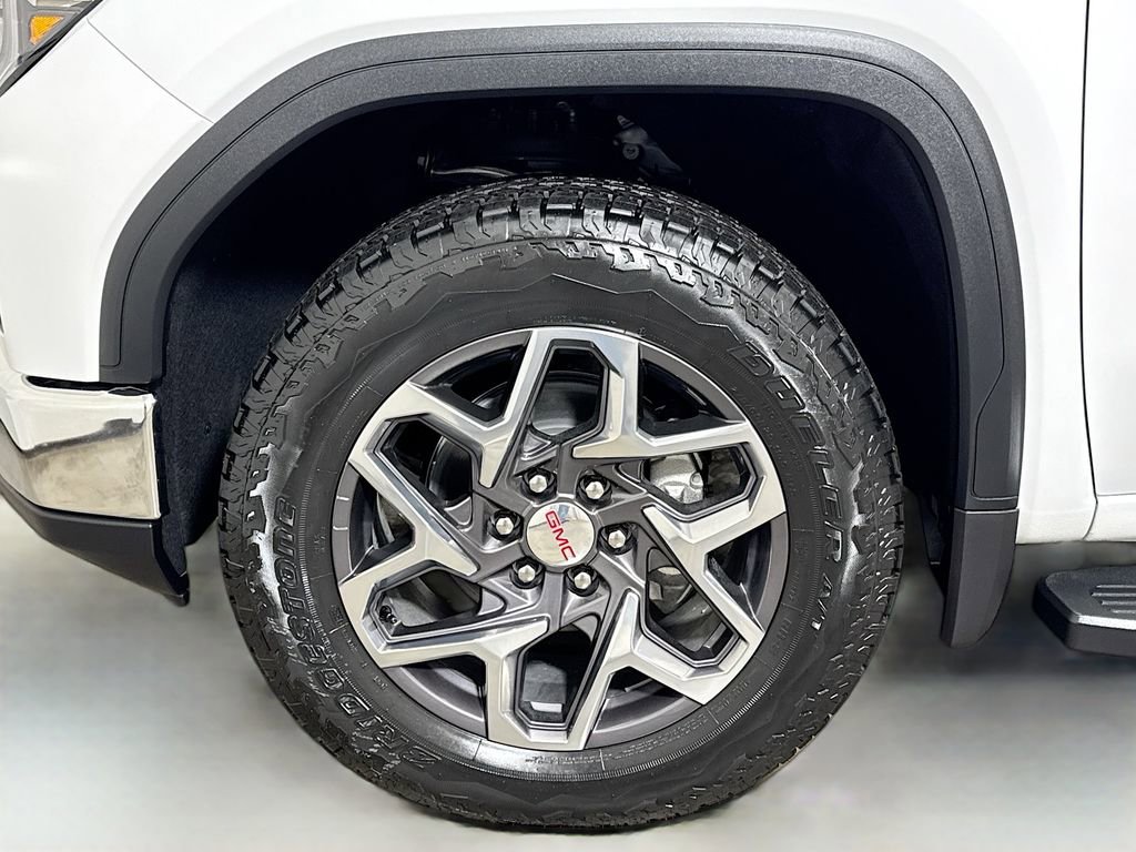 Certified 2026 GMC Sierra 1500 SLT image 30