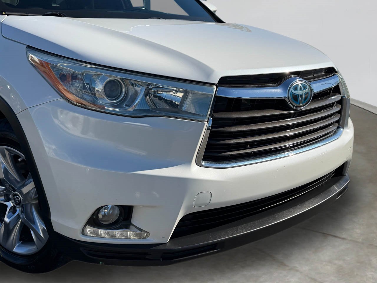 Used 2016 Toyota Highlander Limited image 9