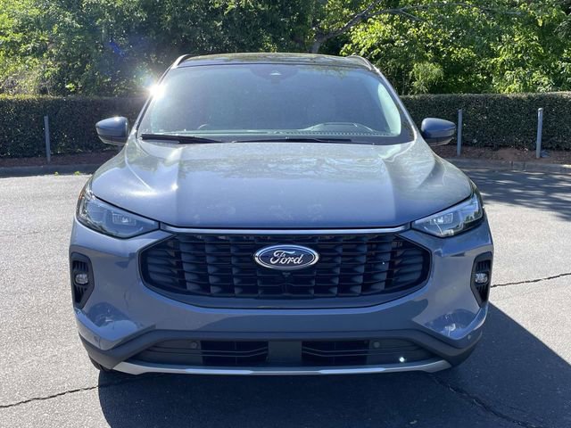 New 2025 Ford Escape SE w/ PHEV Premium Package FWD image 2