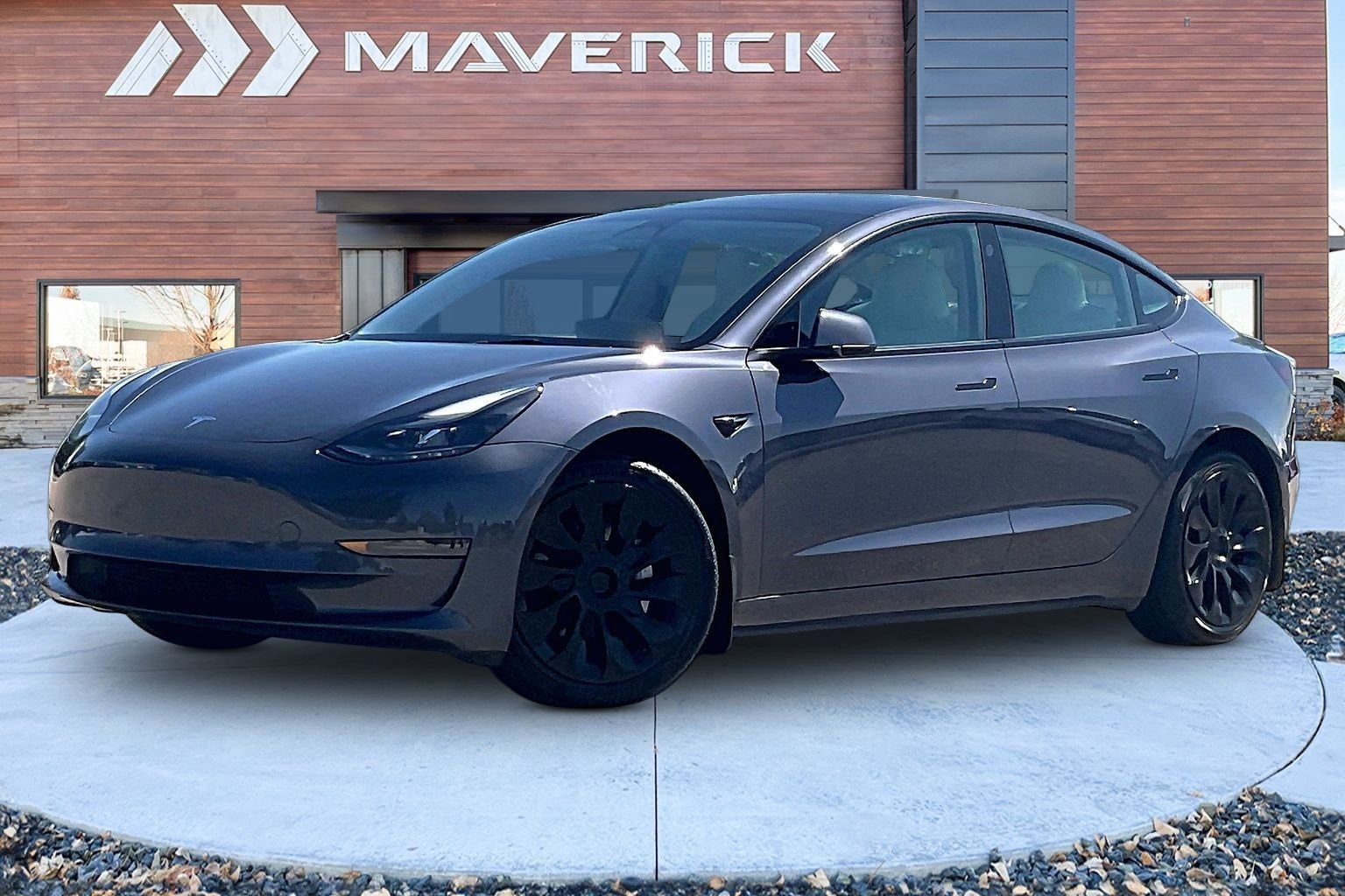 Used 2023 Tesla Model 3 Standard Range RWD image 3
