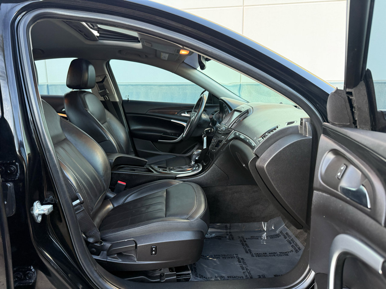 Used 2015 Buick Regal image 17