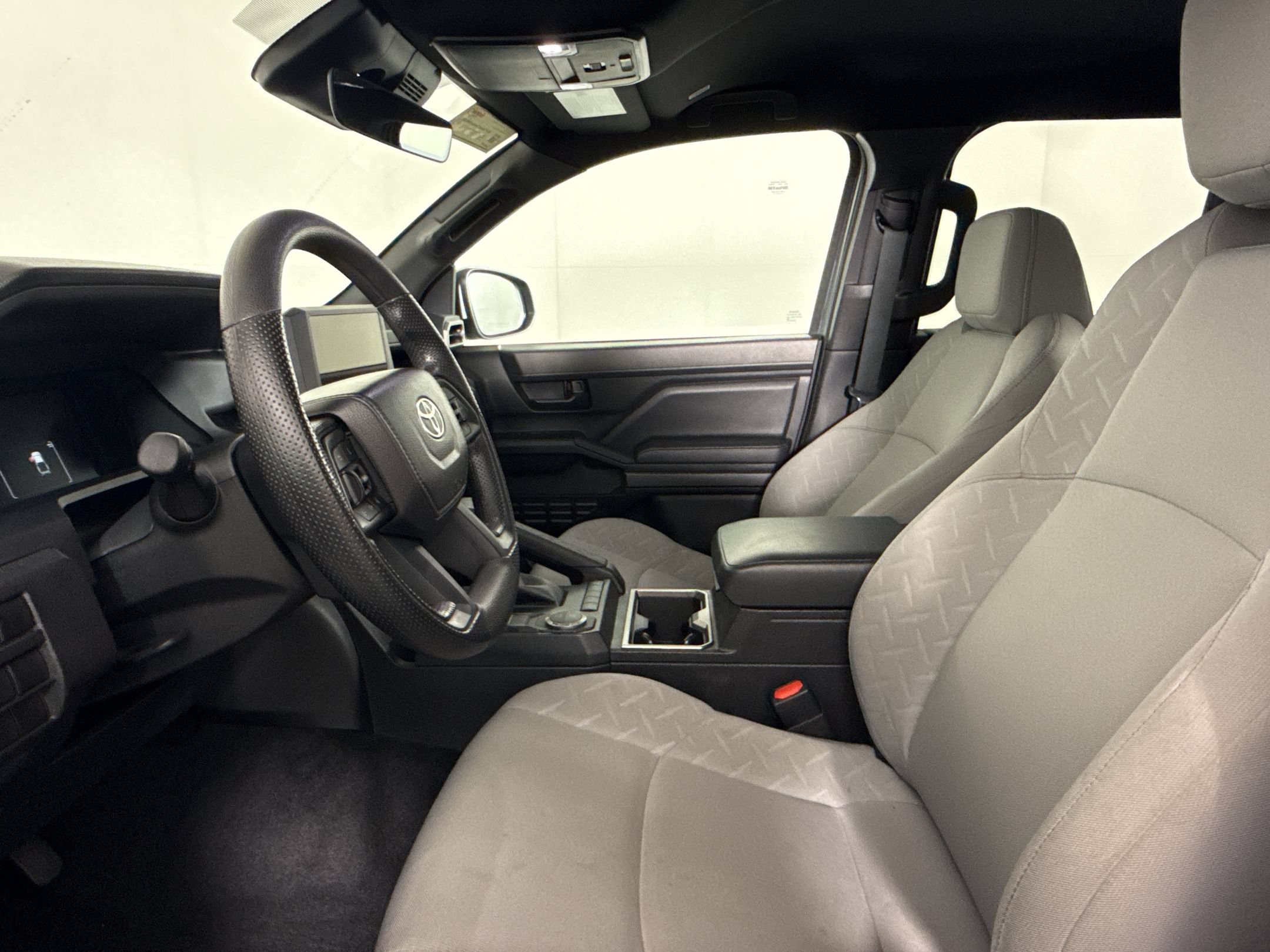 Used 2024 Toyota Tacoma SR5 RWD image 17