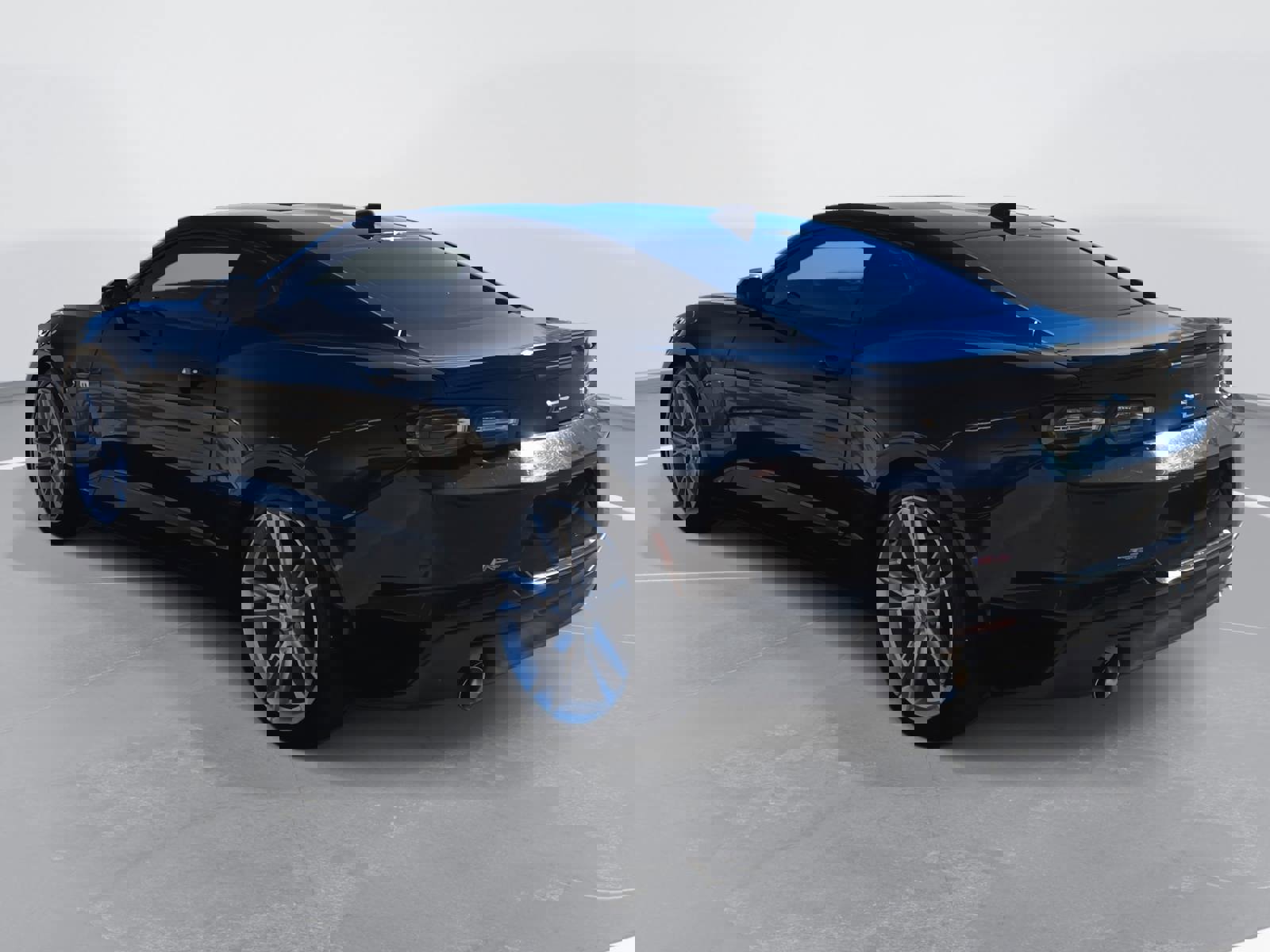 Used 2021 Chevrolet Camaro LT w/ RS Package image 7