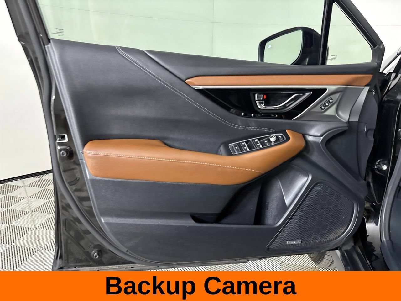 Used 2020 Subaru Outback Touring AWD/4WD image 9