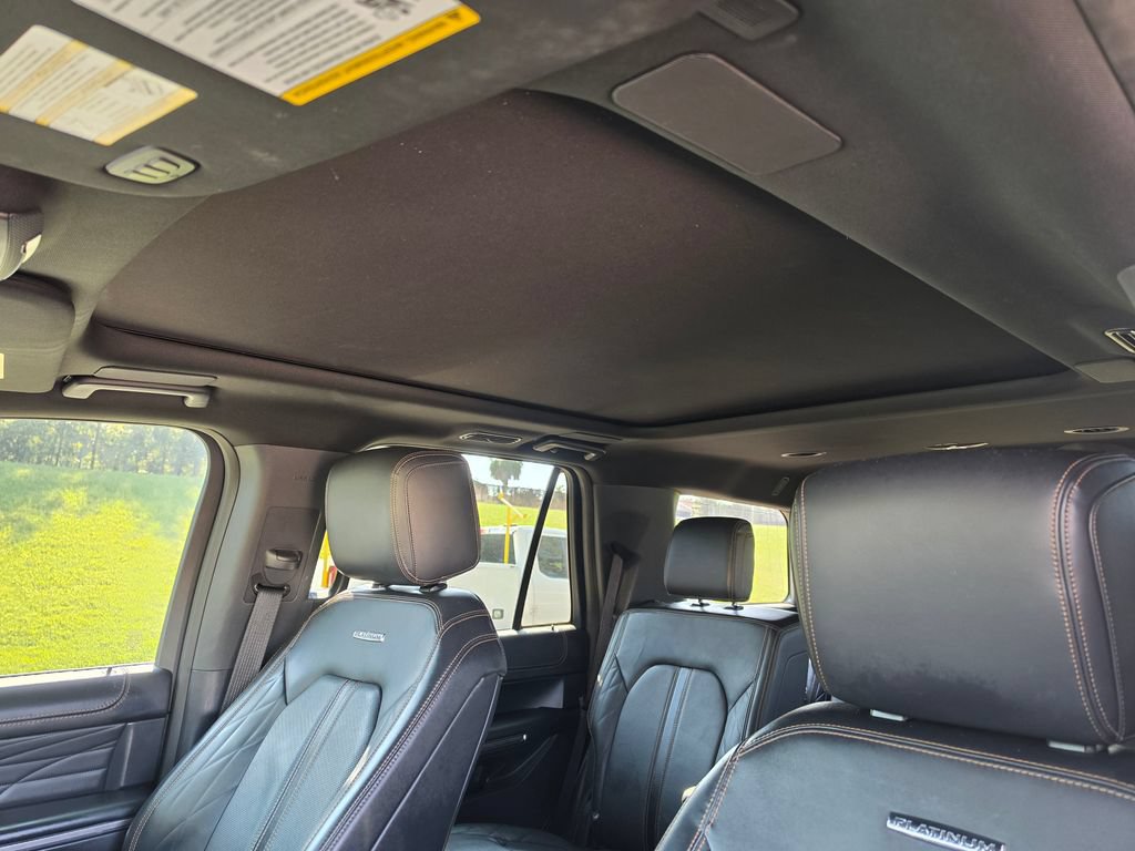 Used 2023 Ford Expedition Platinum RWD image 32