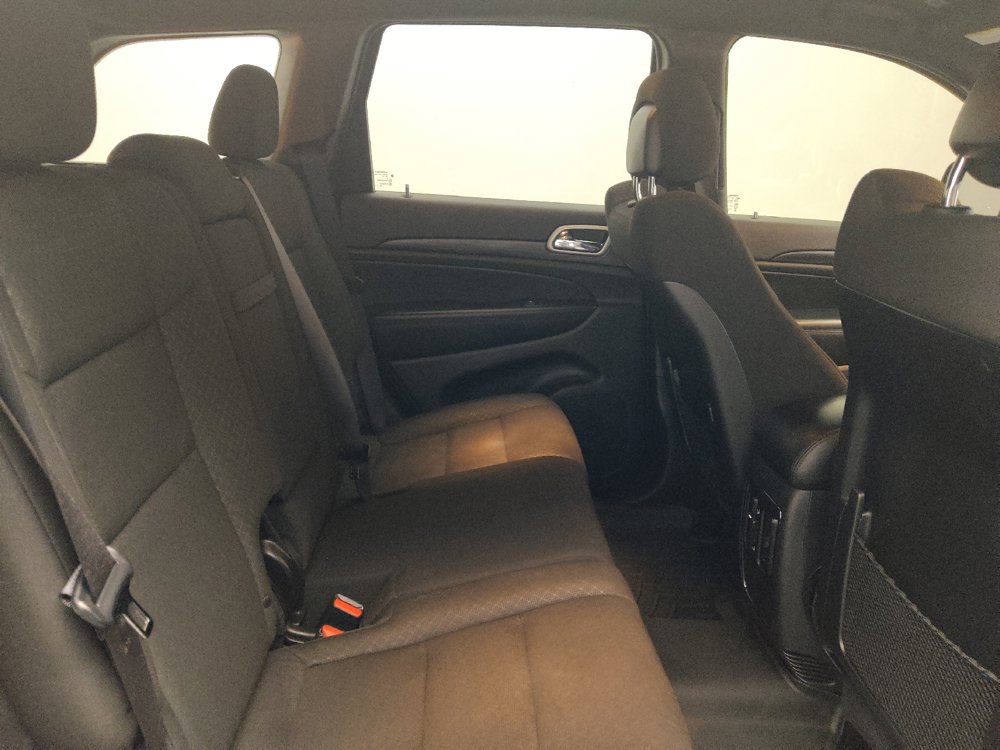 Used 2021 Jeep Grand Cherokee Laredo RWD image 19