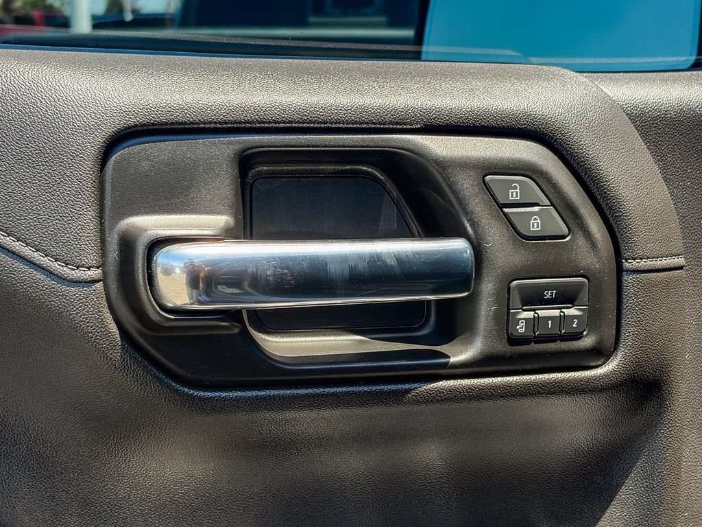 Used 2020 GMC Sierra 1500 SLT w/ SLT Premium Plus Package AWD/4WD image 46