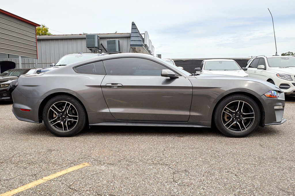 Used 2021 Ford Mustang Premium RWD image 4