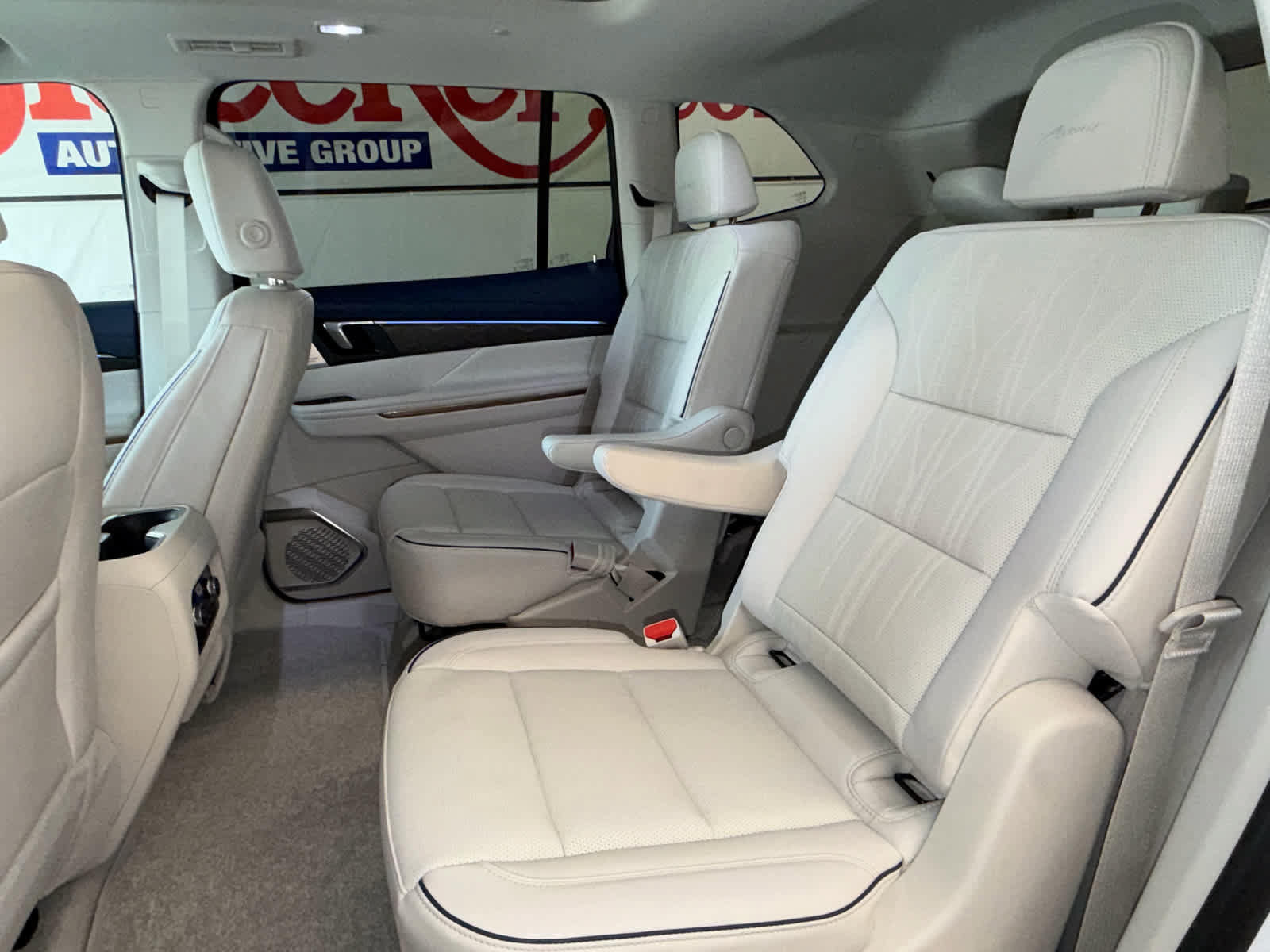 New 2026 Buick Enclave Avenir w/ Super Cruise Package FWD image 24