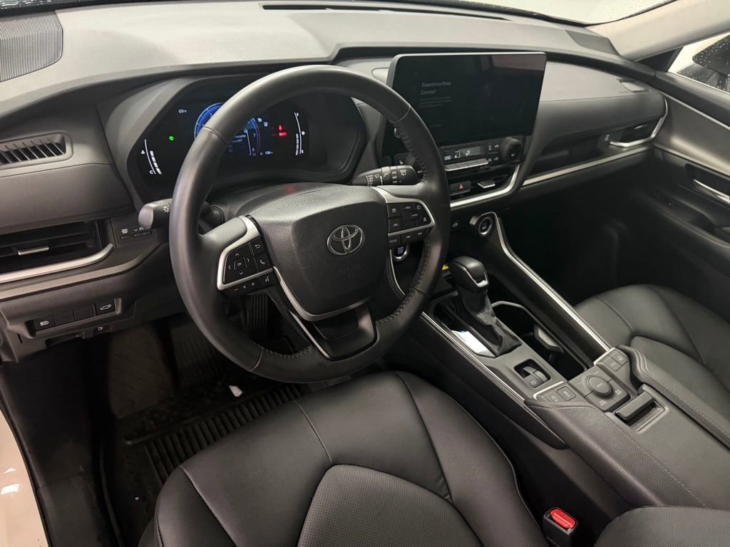 Used 2024 Toyota Grand Highlander XLE image 11