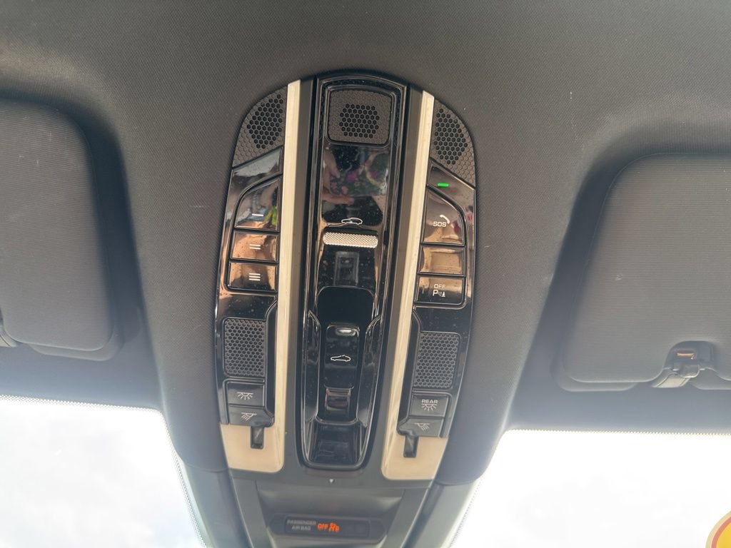 Used 2019 Porsche Cayenne S AWD/4WD image 40