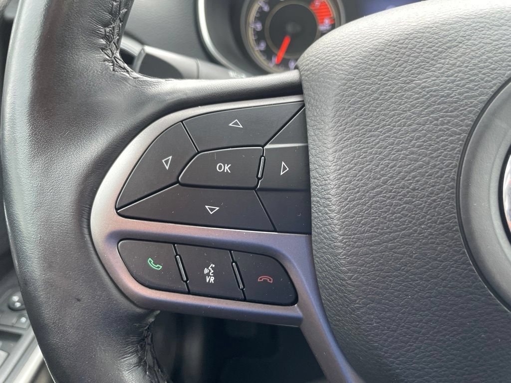Used 2021 Jeep Cherokee Limited AWD/4WD image 28
