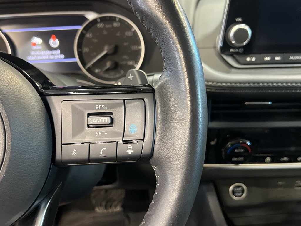 Used 2023 Nissan Rogue SV w/ SV Premium B Package image 32