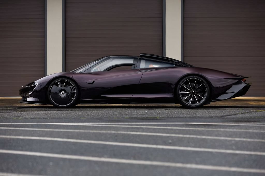 Used 2020 McLaren Speedtail RWD image 16