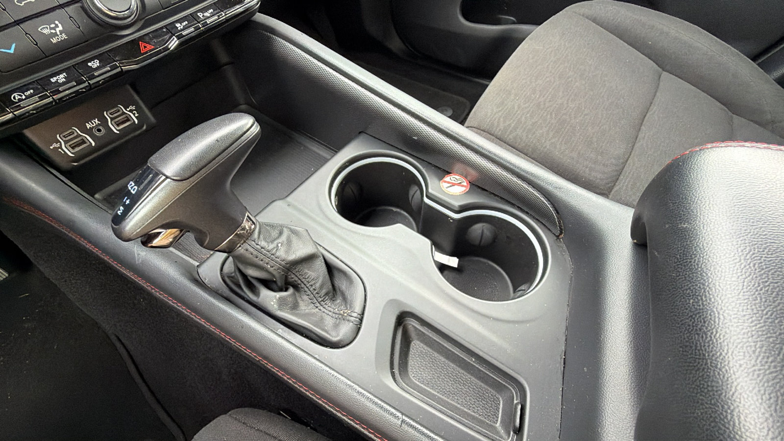 Used 2025 Dodge Durango GT AWD/4WD image 34