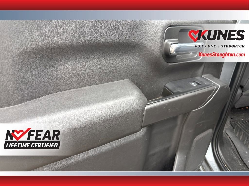 Used 2021 Chevrolet Silverado 1500 LT image 33