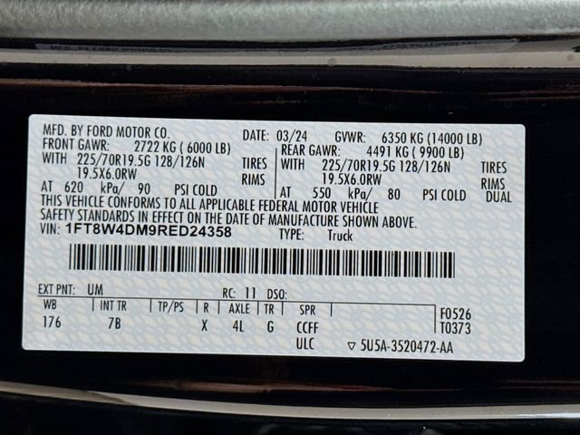 Used 2024 Ford F450 Platinum w/ FX4 Off-Road Package image 34