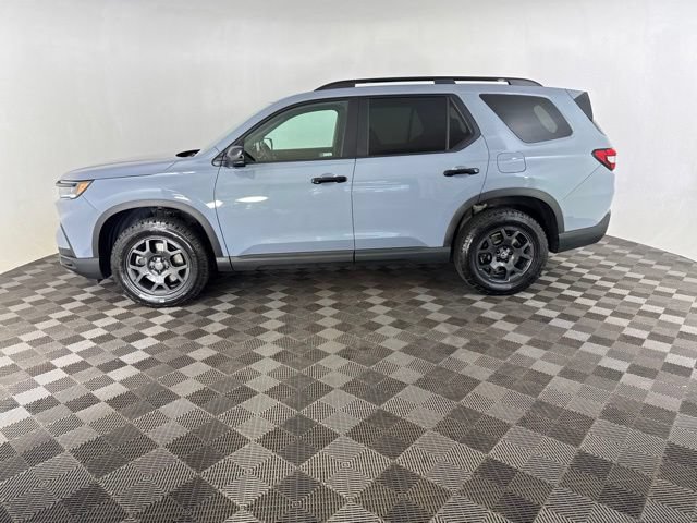 Used 2024 Honda Pilot TrailSport image 11