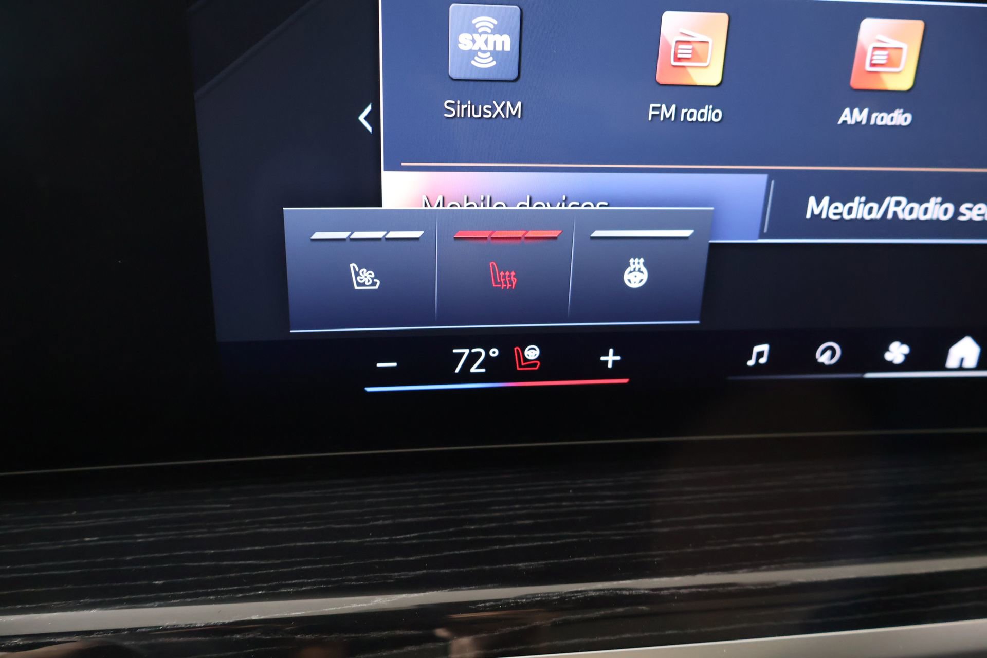 New 2026 BMW X5 xDrive40i w/ M Sport Package AWD/4WD image 7