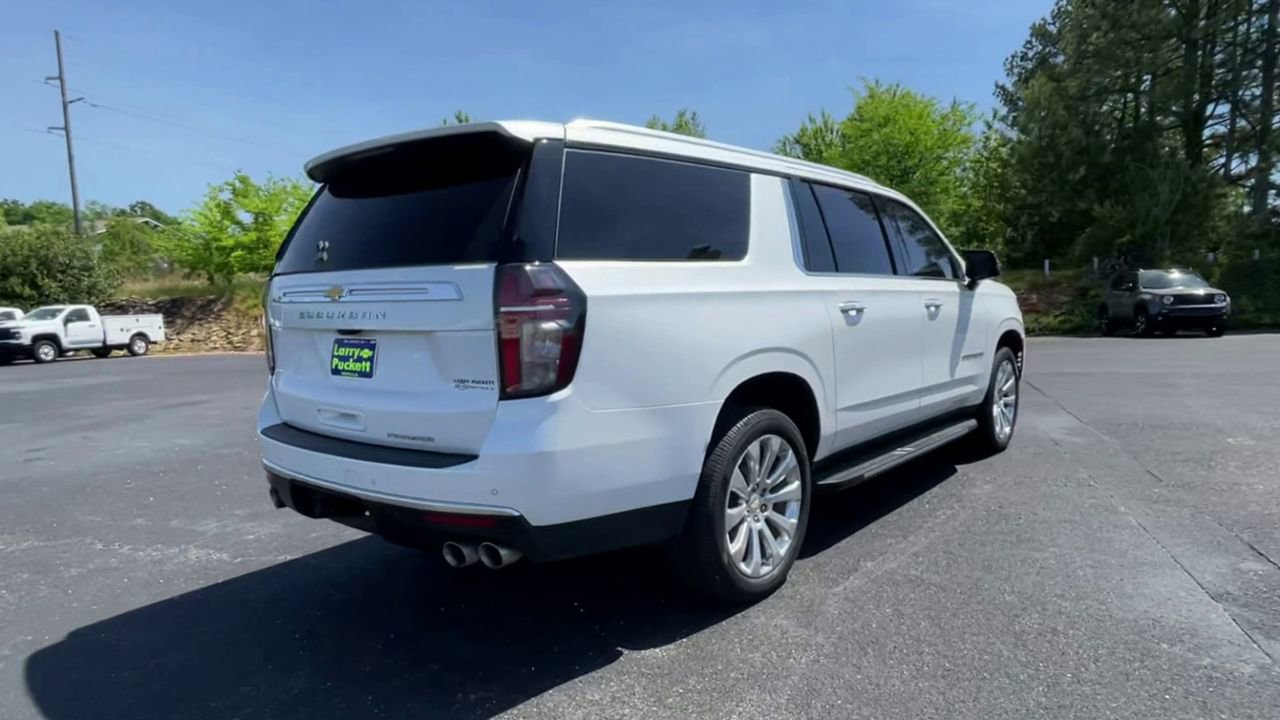 Used 2023 Chevrolet Suburban Premier AWD/4WD image 8