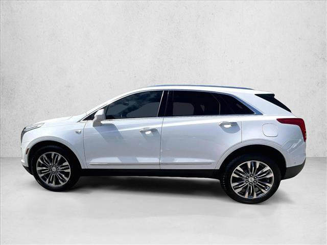 Used 2017 Cadillac XT5 Premium Luxury w/ Driver Assist Package FWD image 6