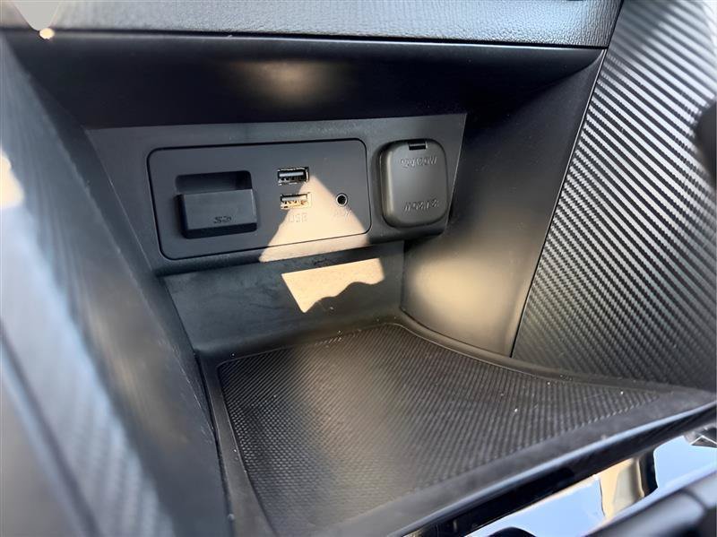 Used 2019 Toyota Yaris XLE FWD image 32