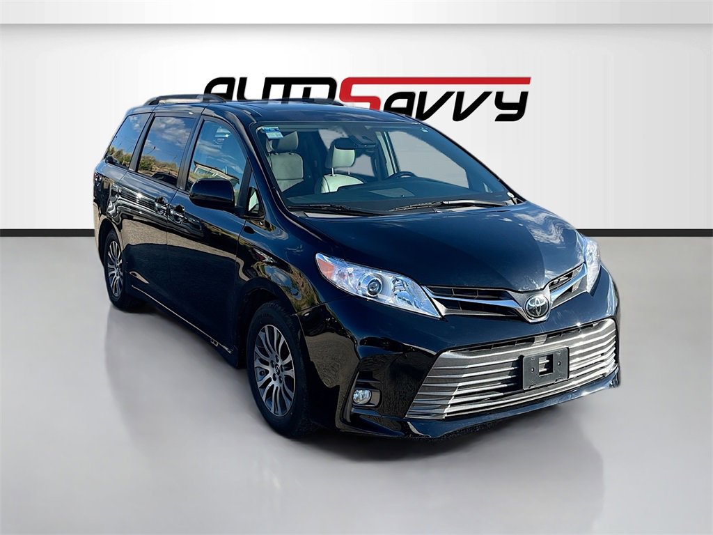 Used 2018 Toyota Sienna XLE Premium