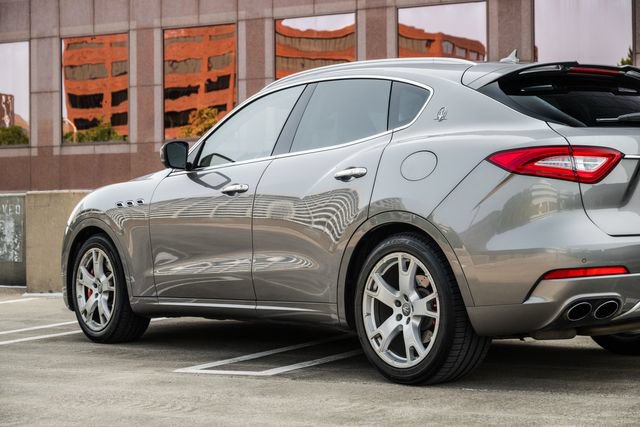 Used 2017 Maserati Levante S AWD/4WD image 46