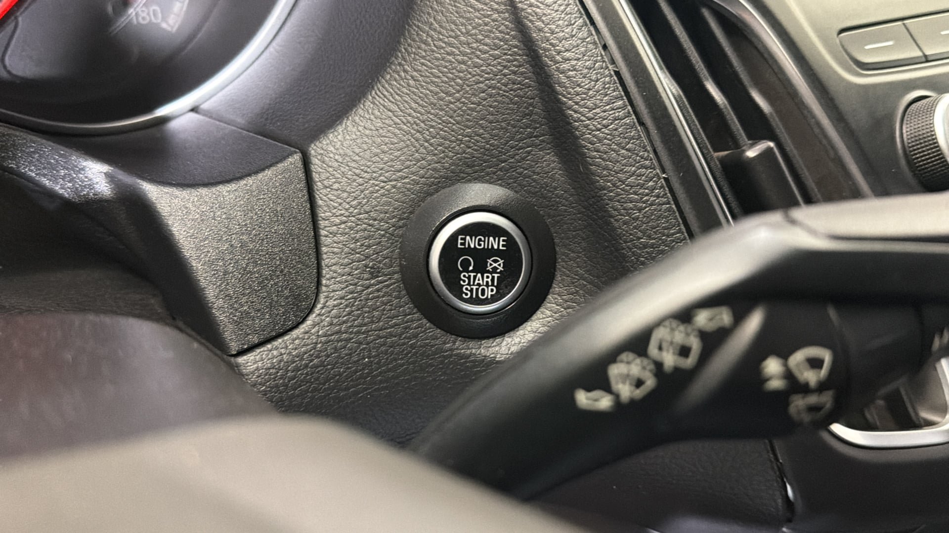 Used 2017 Ford Focus ST FWD image 22