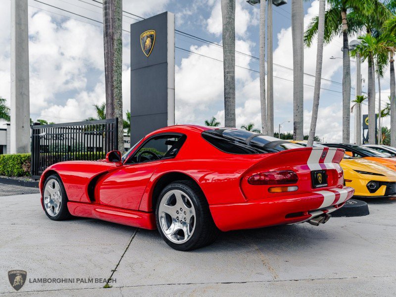 Used 2002 Dodge Viper GTS RWD image 3