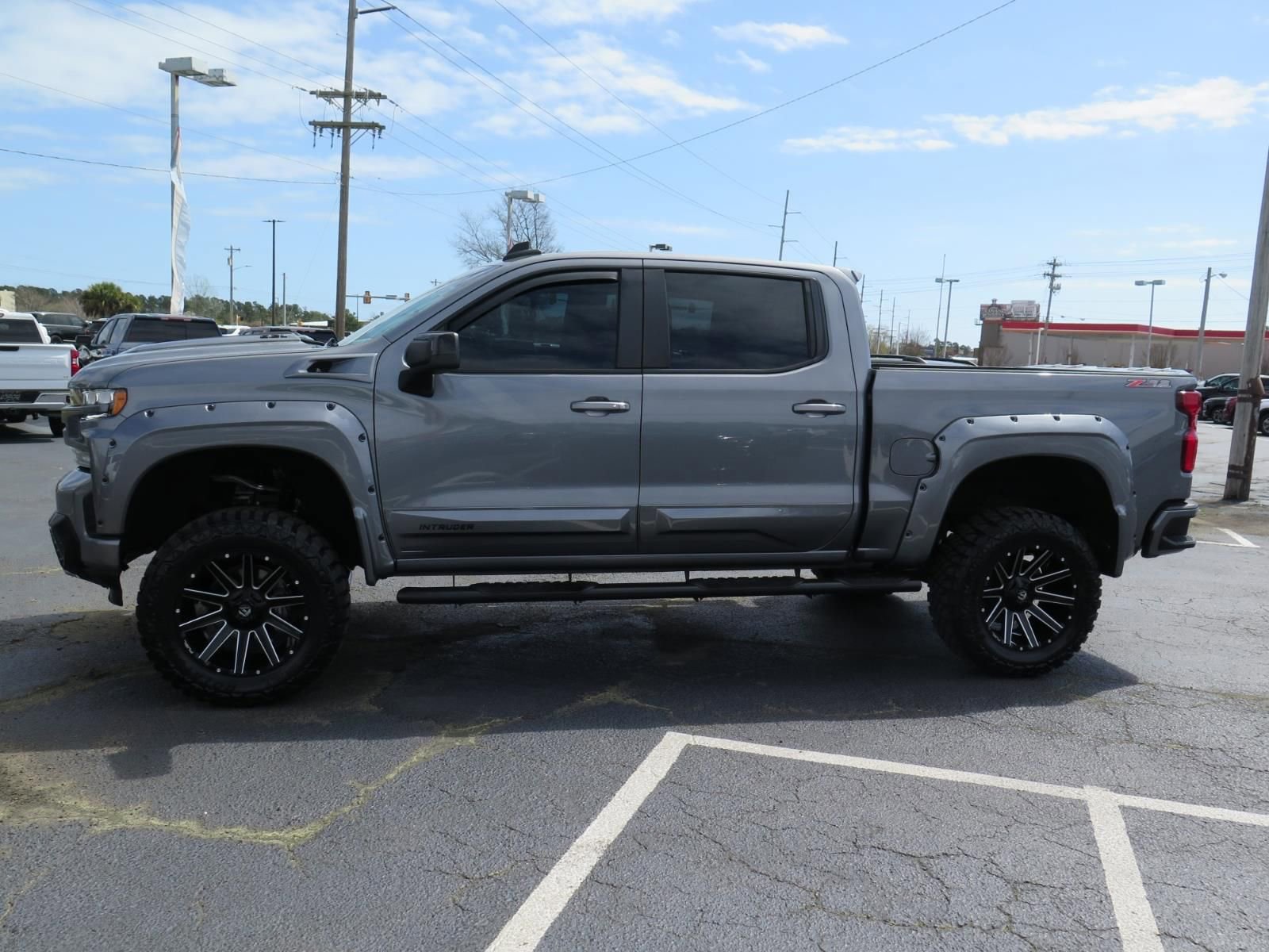 Used 2022 Chevrolet Silverado 1500 RST AWD/4WD image 6