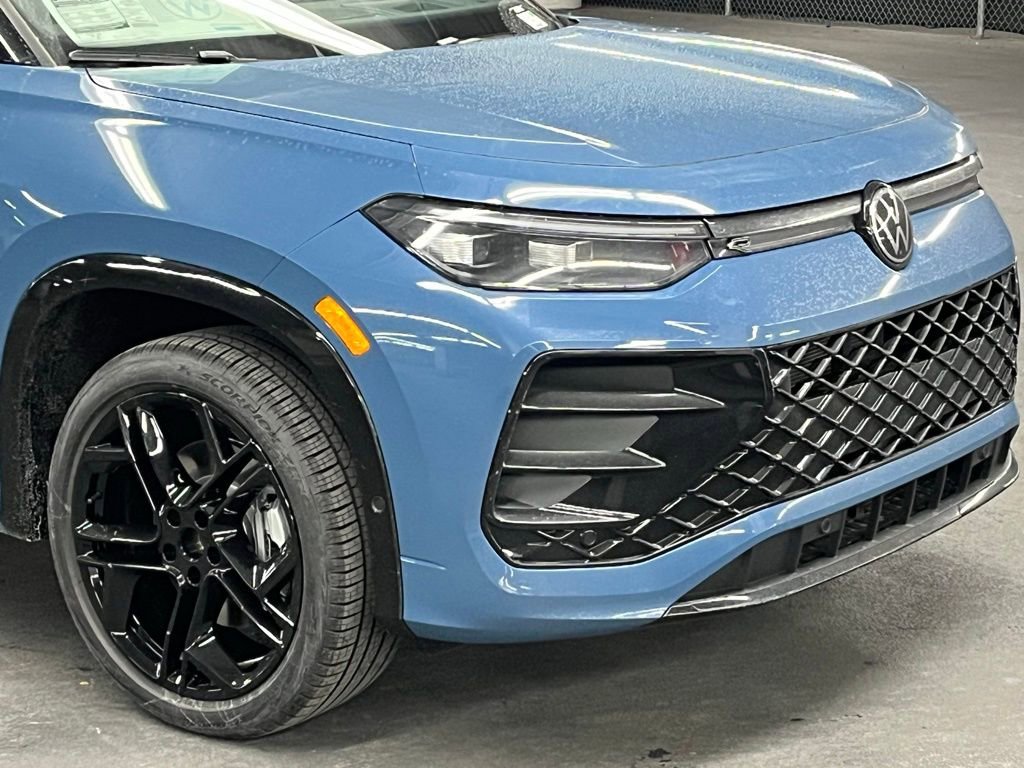 New 2026 Volkswagen Tiguan SE R-Line AWD/4WD image 43