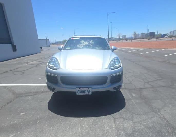 Used 2016 Porsche Cayenne S AWD/4WD image 2