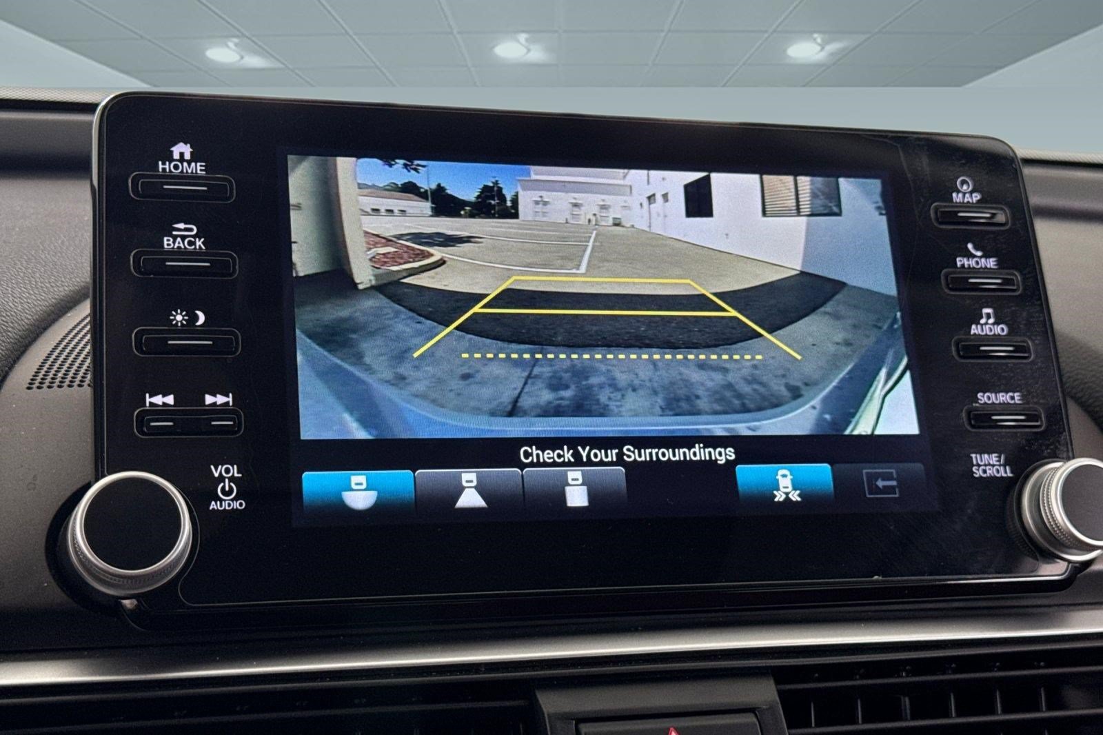 Used 2021 Honda Accord Touring image 19