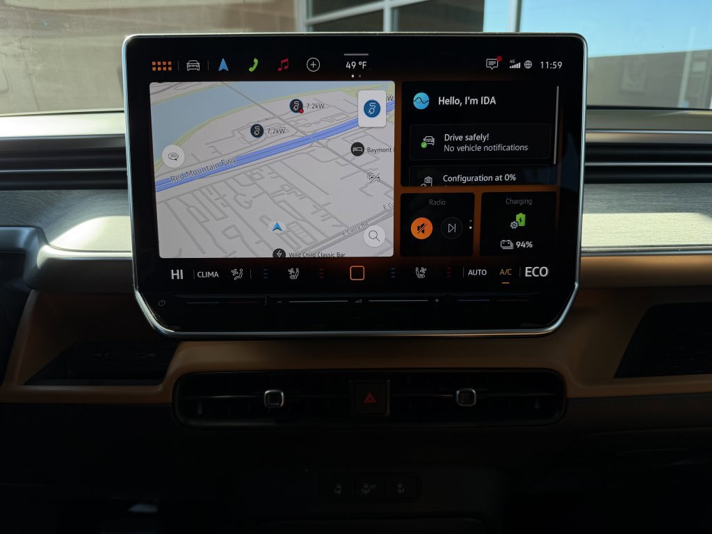 Used 2025 Volkswagen ID. Buzz Pro S Plus image 18