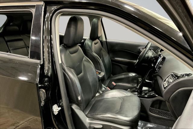 Used 2018 Jeep Compass Limited w/ Navigation Group image 9