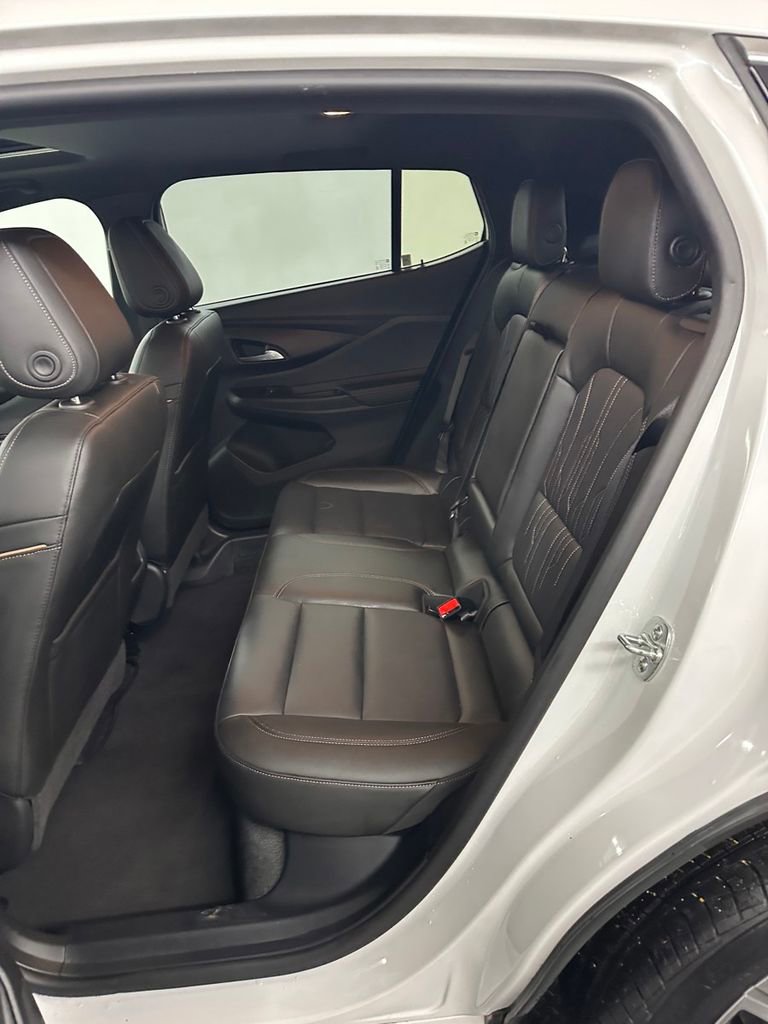 Used 2025 Buick Envista Avenir image 27