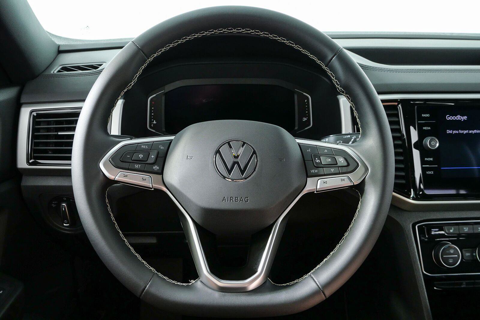 Certified 2023 Volkswagen Atlas Cross Sport SE AWD/4WD image 9