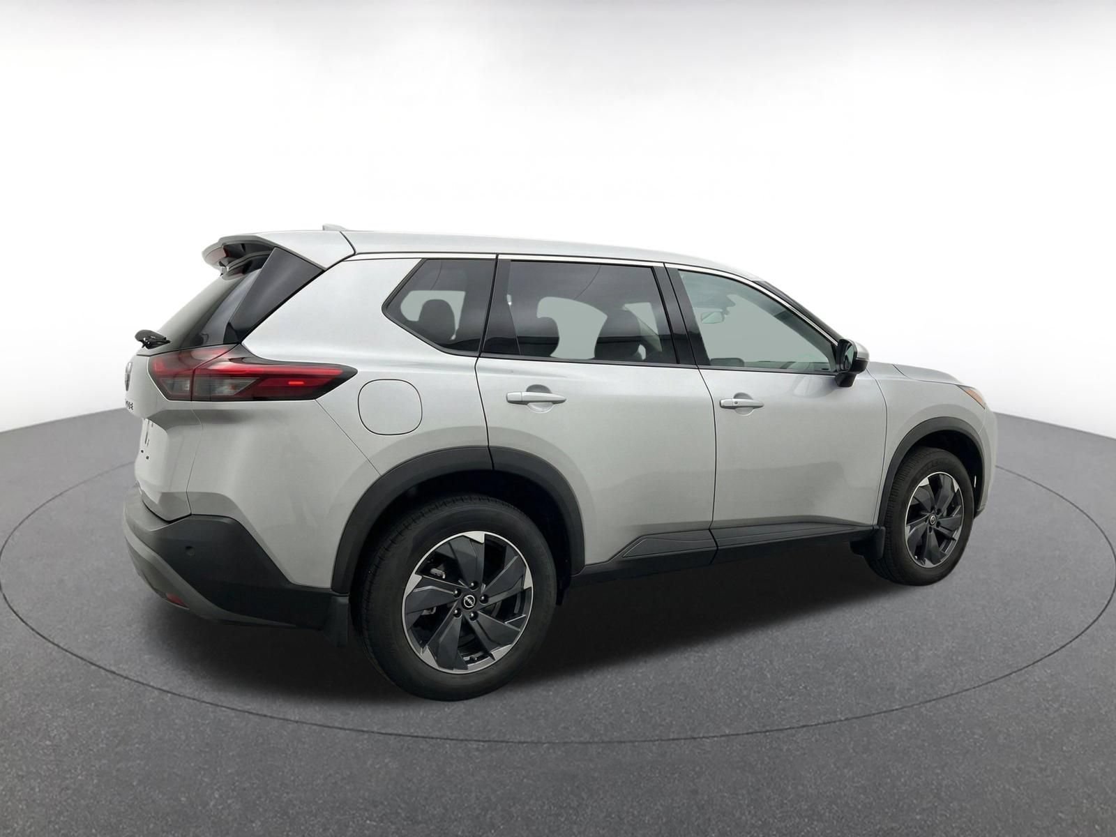 Used 2025 Nissan Rogue SV AWD/4WD image 10