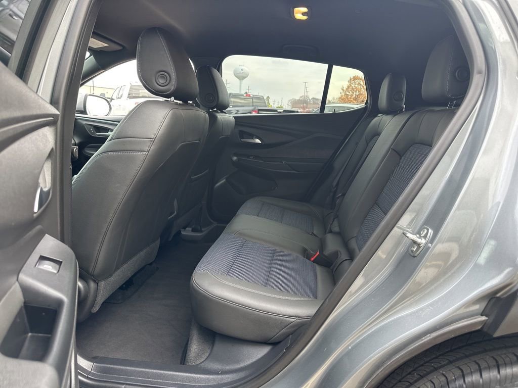 Used 2025 Buick Envista Preferred image 20