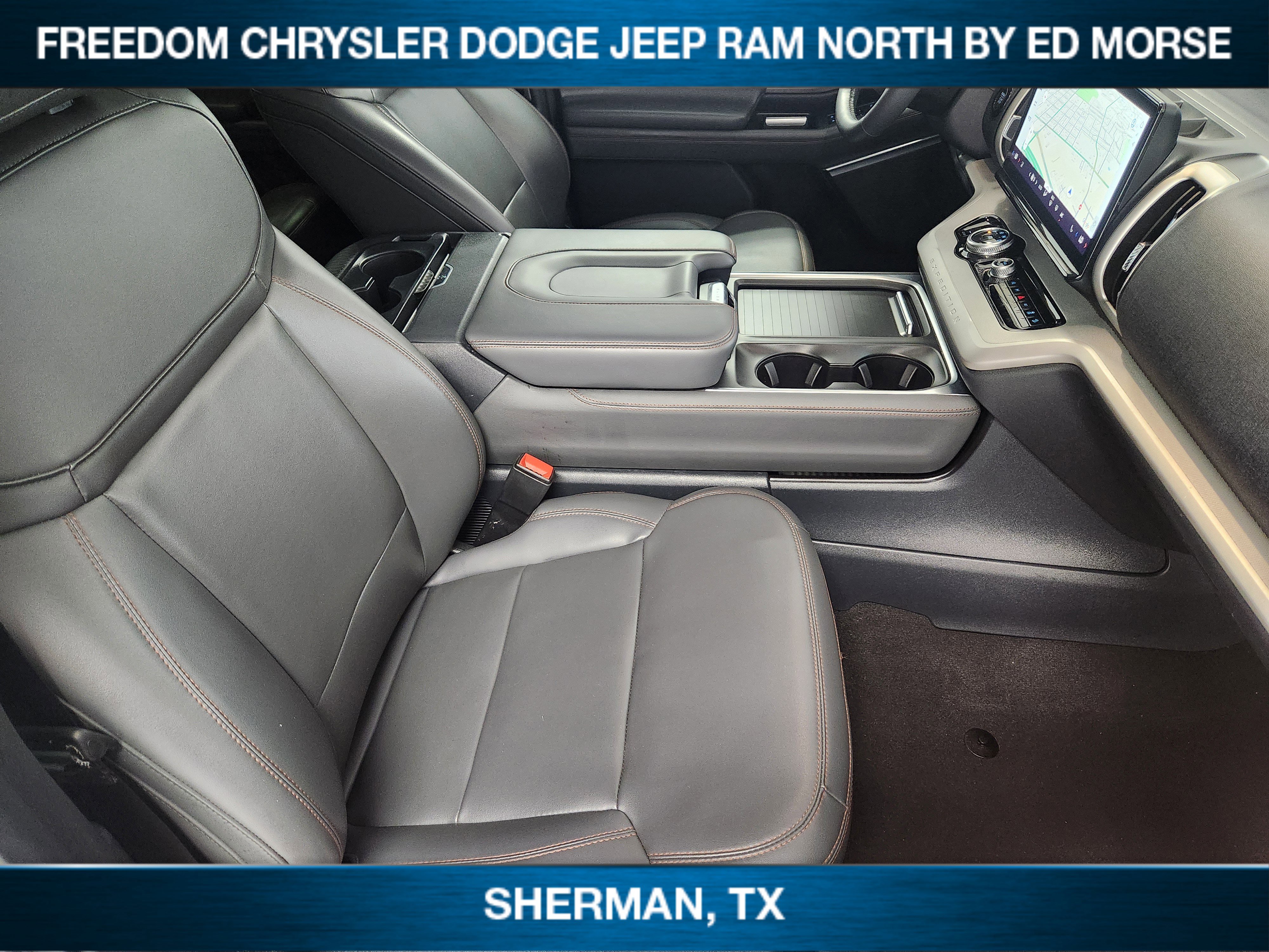 Used 2025 Ford Expedition Active image 9