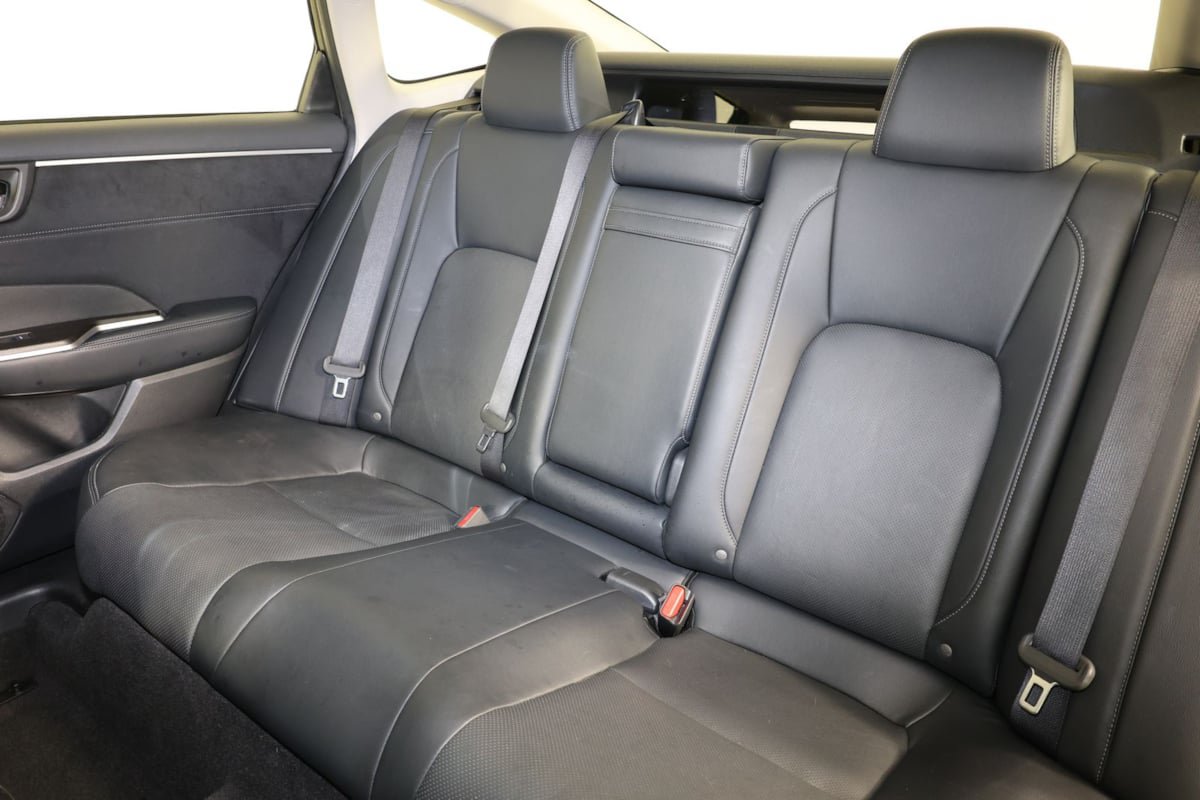 Used 2018 Honda Clarity Touring image 11