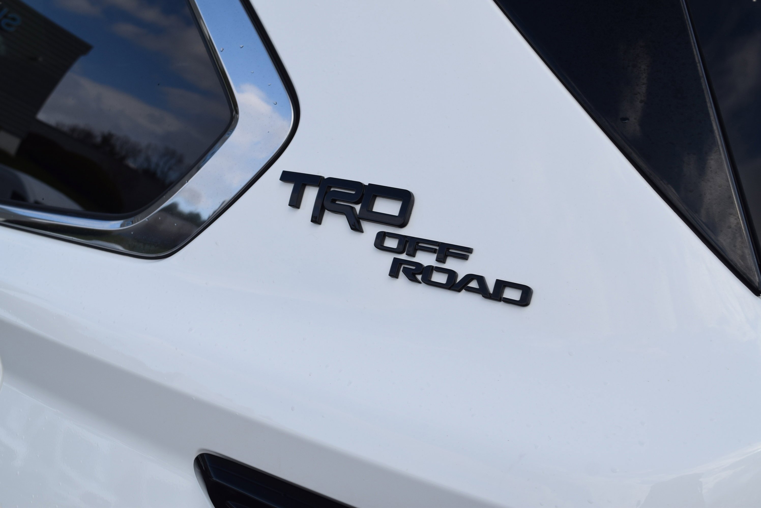 Used 2023 Toyota Sequoia Limited w/ TRD Off-Road Package AWD/4WD image 6